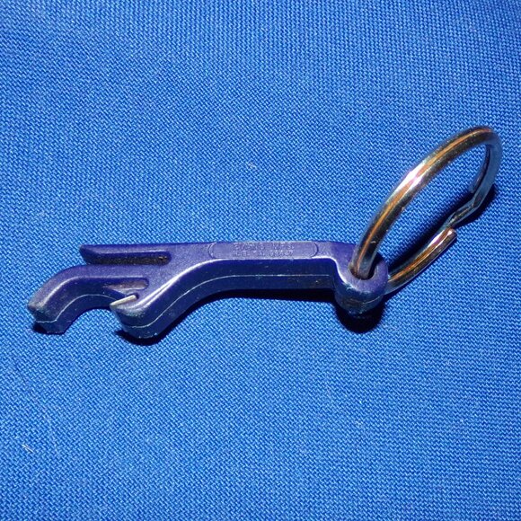 Vintage Samuel Adams Keychain Key Ring Mini Beer Bottle Opener - Blue Plastic - Picture 4 of 4